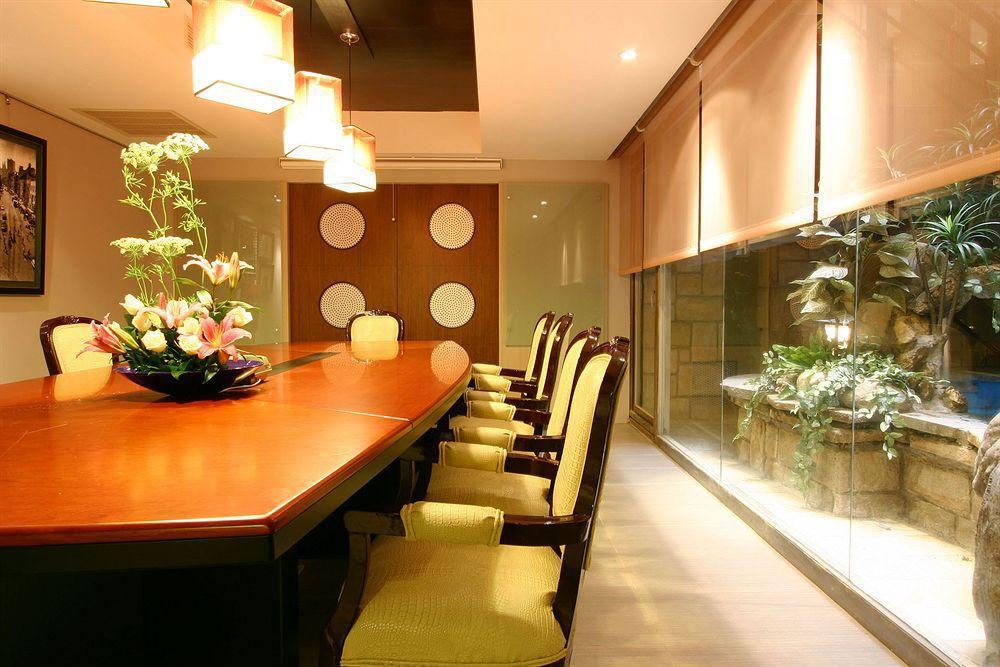 Deja Vu Hotel Taipei Exterior photo
